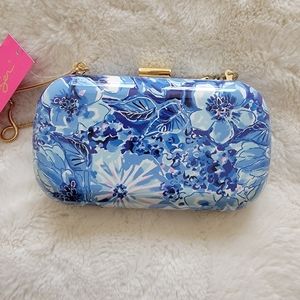 Lilly Pulitzer Clutch with Chain Coastal Blue